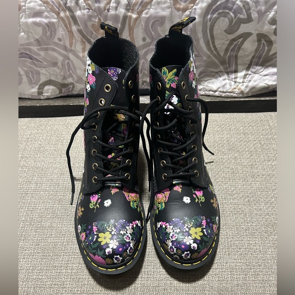 1460 pascal vintage floral Doc Martens - Picture 3 of 7